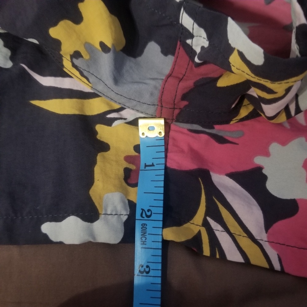 Patagonia Barely Baggies Shorts - Picture 6 of 7